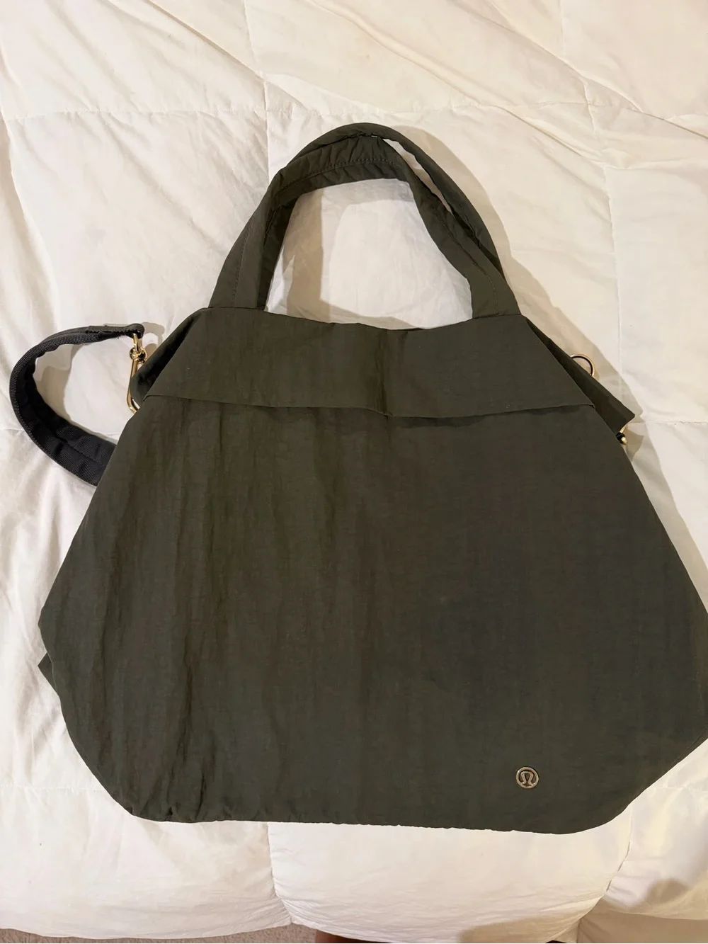lululemon on my level 20l Dark Olive tote gold hardware